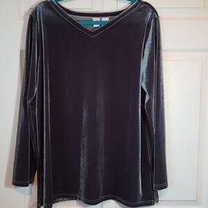 CW Shimmery Gray Long Sleeve Top